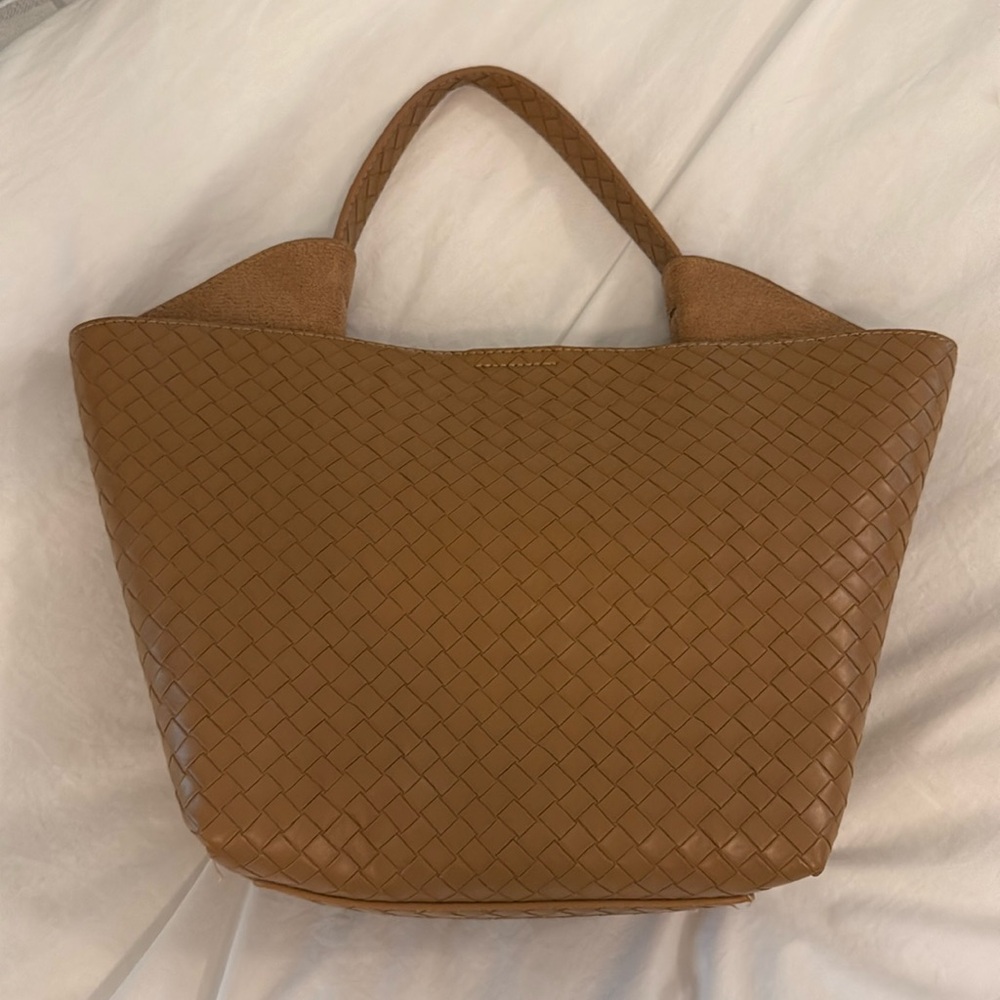 House of Harlow 1969 woven purse